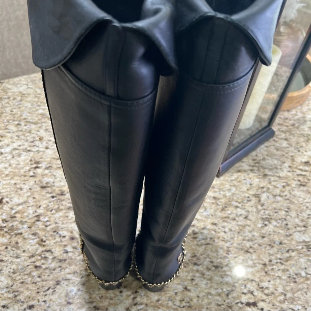 CHANEL Calfskin Knee High Chain Detail Black CC Interlocking Leather Boots 39.5